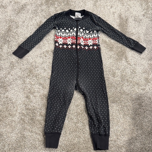 Hanna Andersson Nordic Pattern Black Footie Pajamas for Christmas - Picture 1 of 2